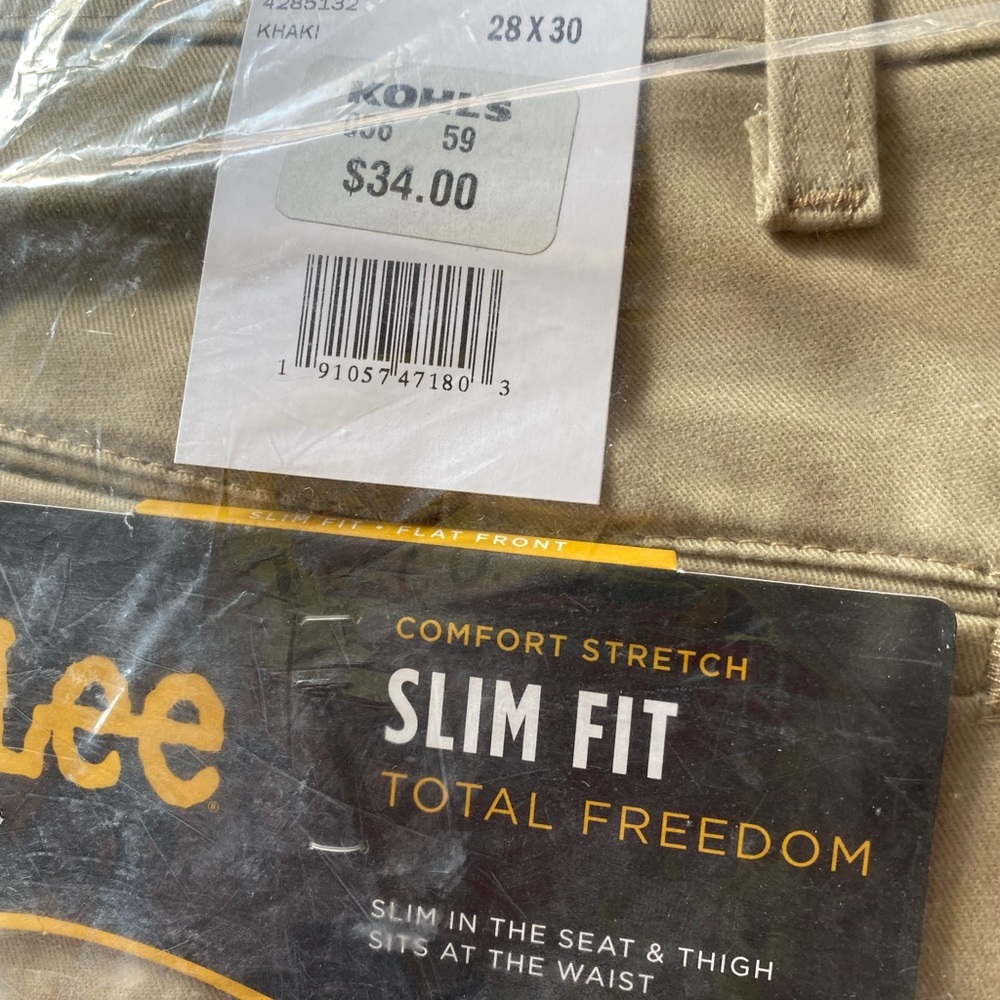 Men’s slim fit Khaki pants by LEE size 28x30. New